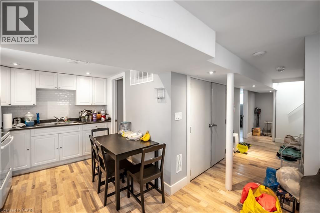 62 Harold Court, Hamilton, ON - Indoor