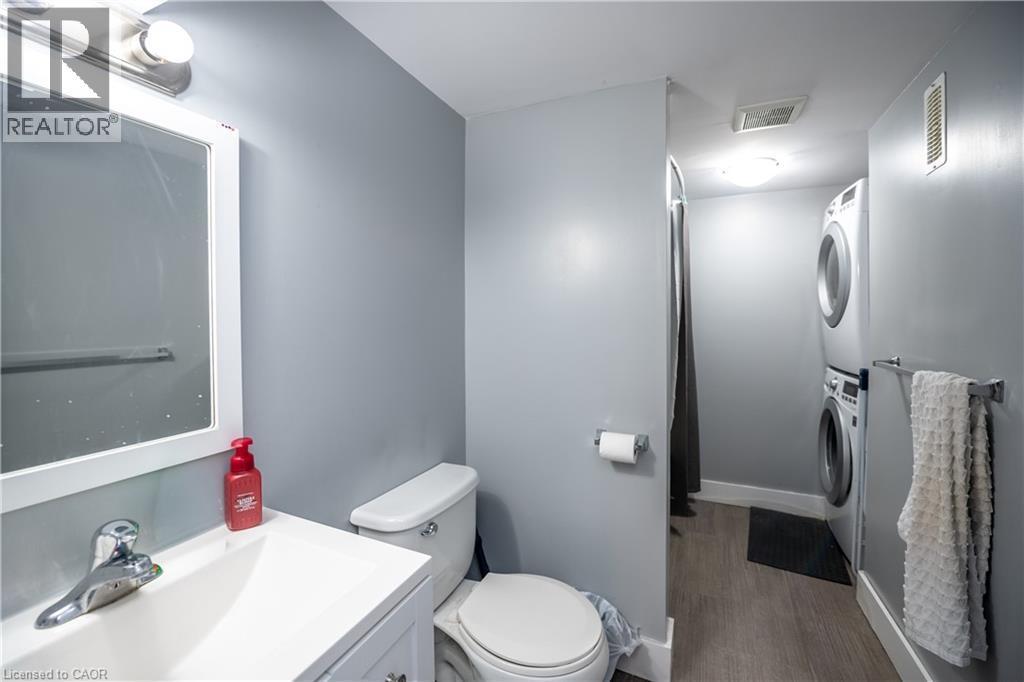 62 Harold Court, Hamilton, ON - Indoor