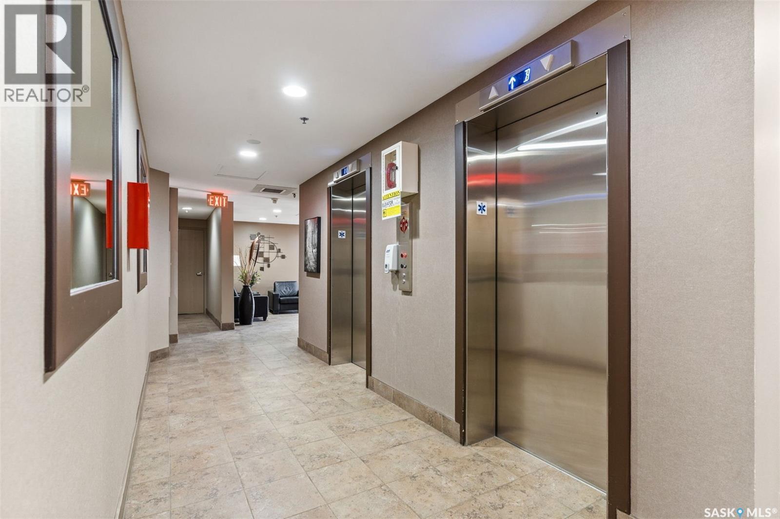 902 510 5Th Avenue, Saskatoon, SK - Indoor Photo Showing Other Room