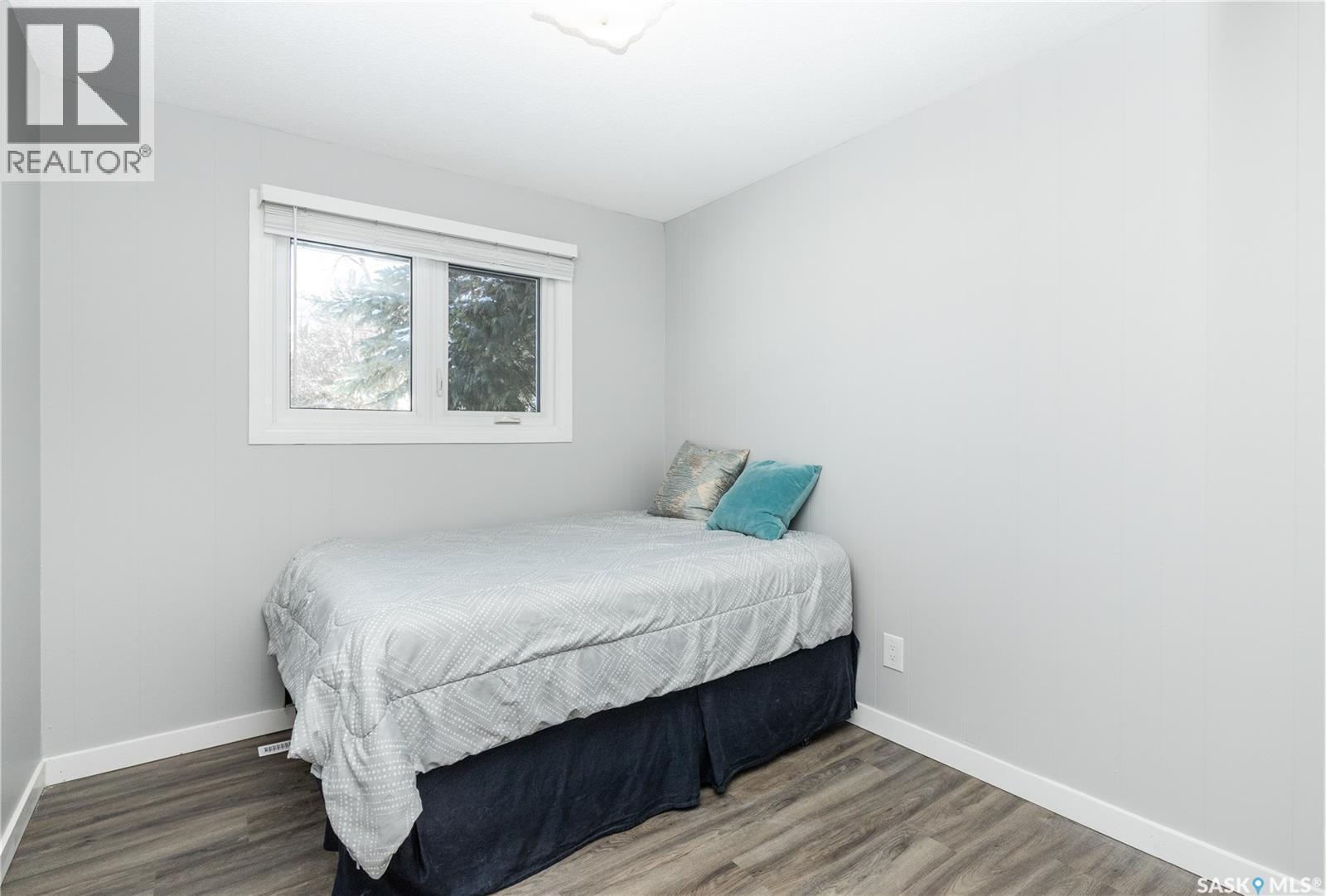 1313 Elevator Road, Saskatoon, SK - Indoor Photo Showing Bedroom