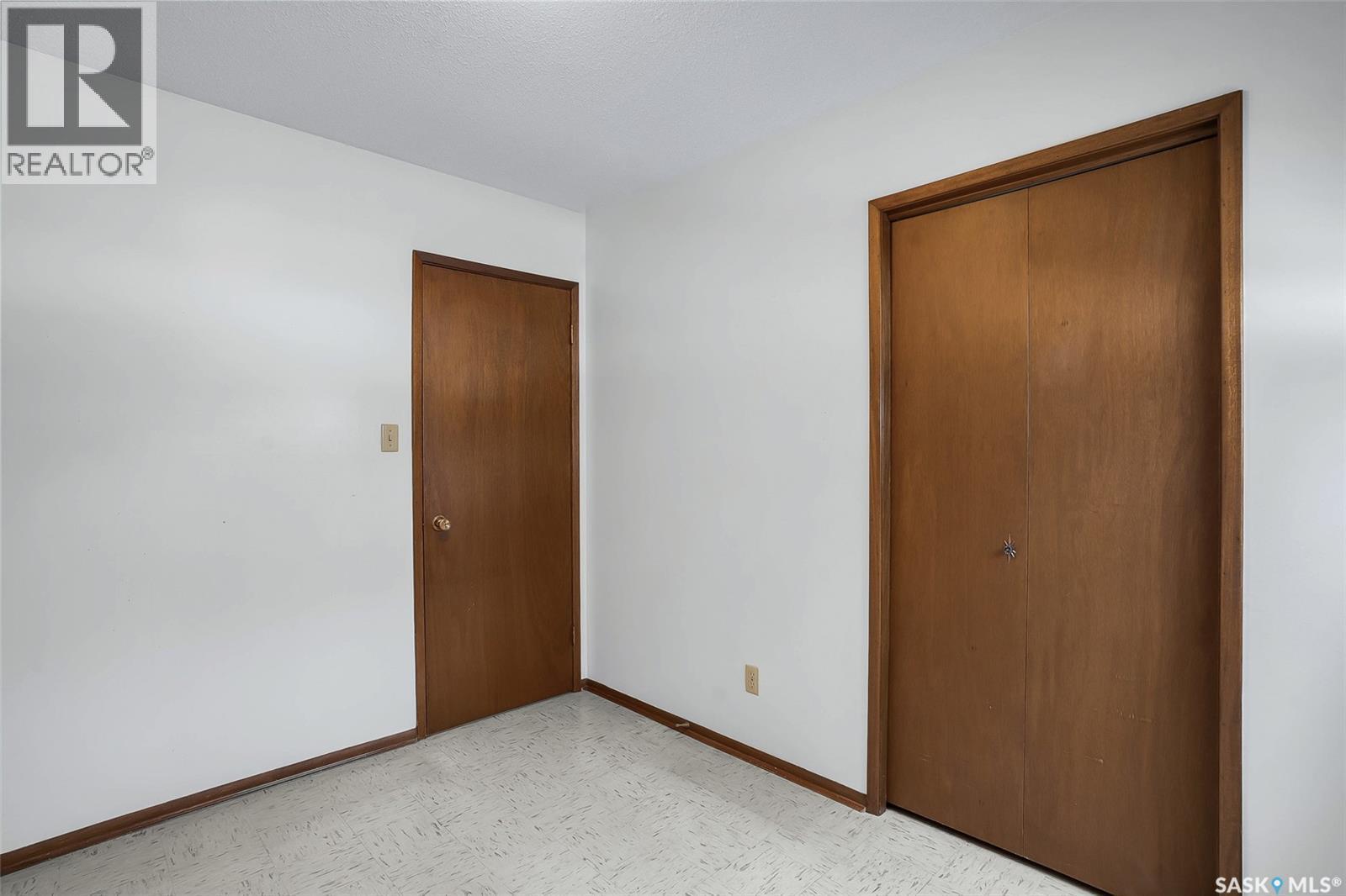90 Bence Crescent, Saskatoon, SK - Indoor Photo Showing Other Room