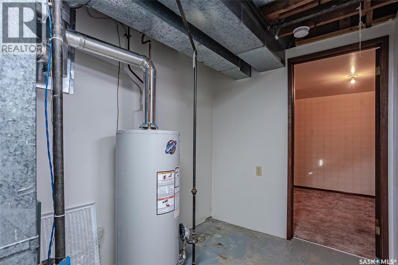 90 Bence Crescent, Saskatoon, SK - Indoor Photo Showing Basement