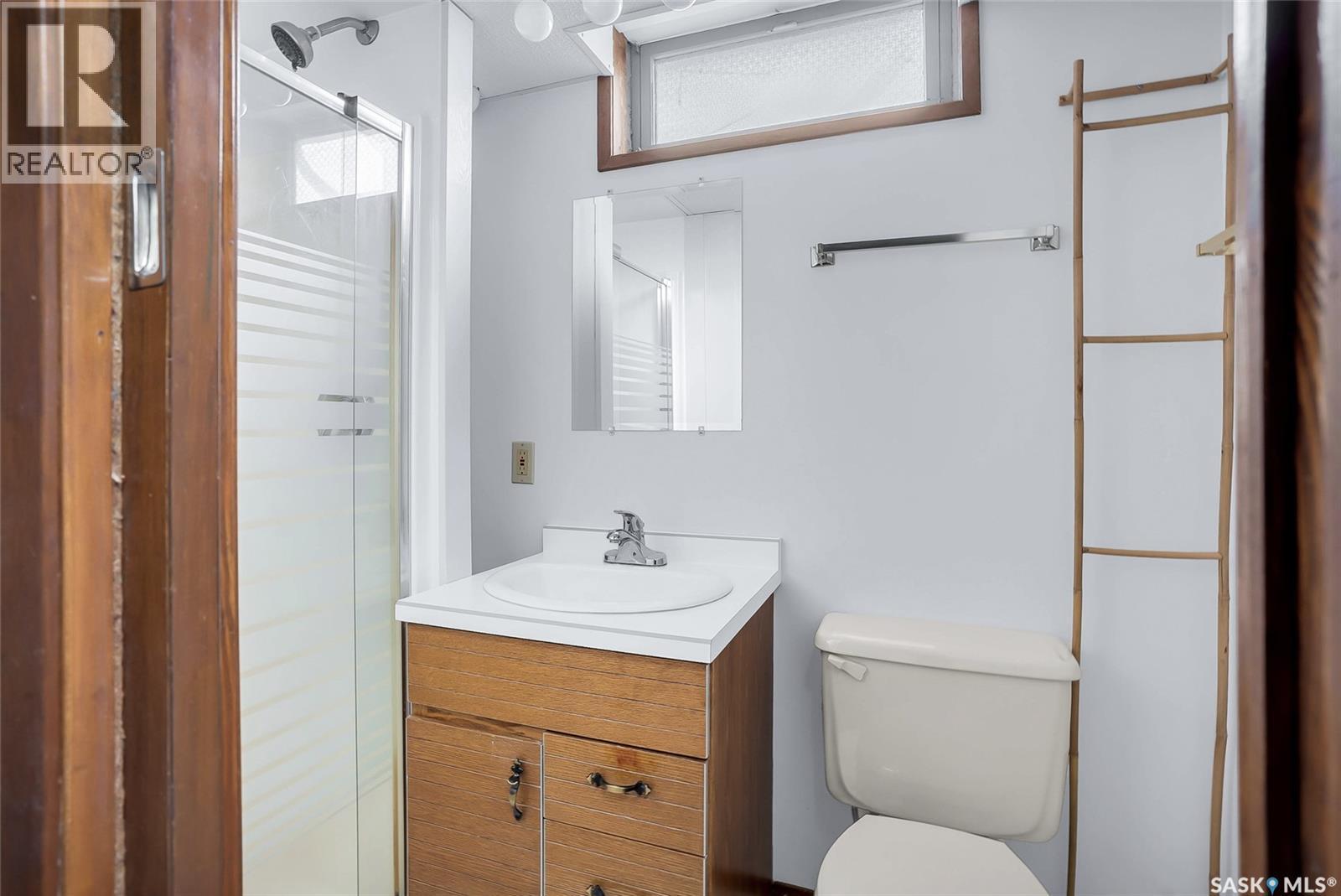 90 Bence Crescent, Saskatoon, SK - Indoor Photo Showing Bathroom