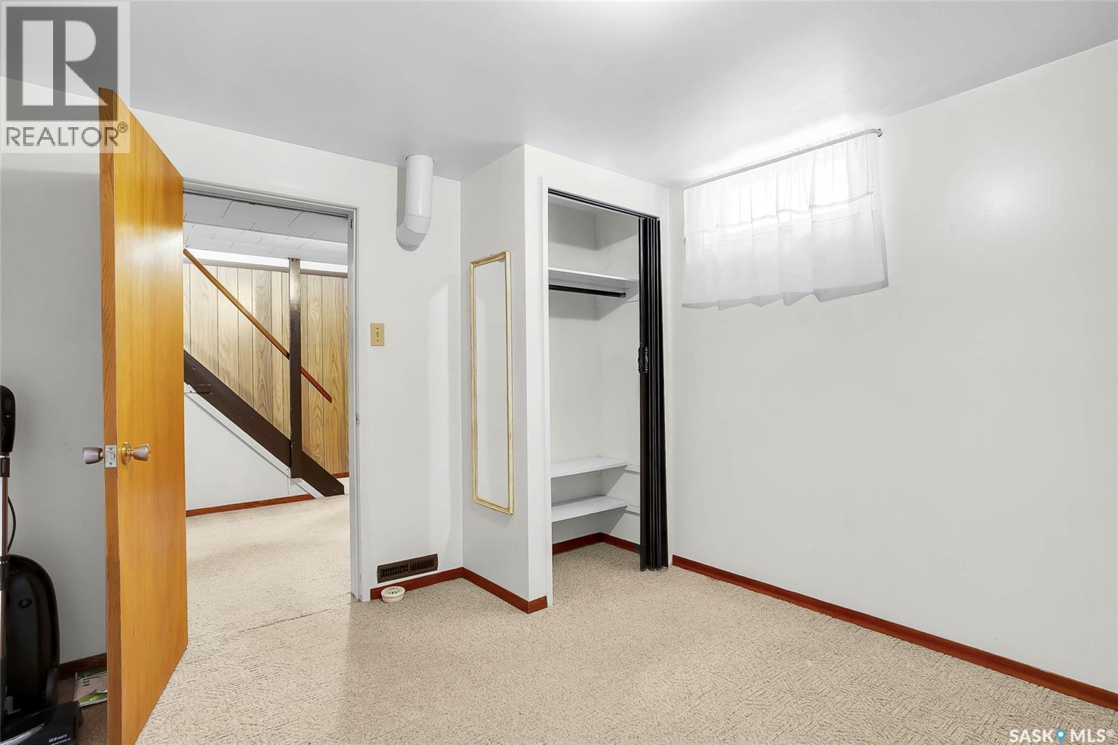 90 Bence Crescent, Saskatoon, SK - Indoor Photo Showing Other Room