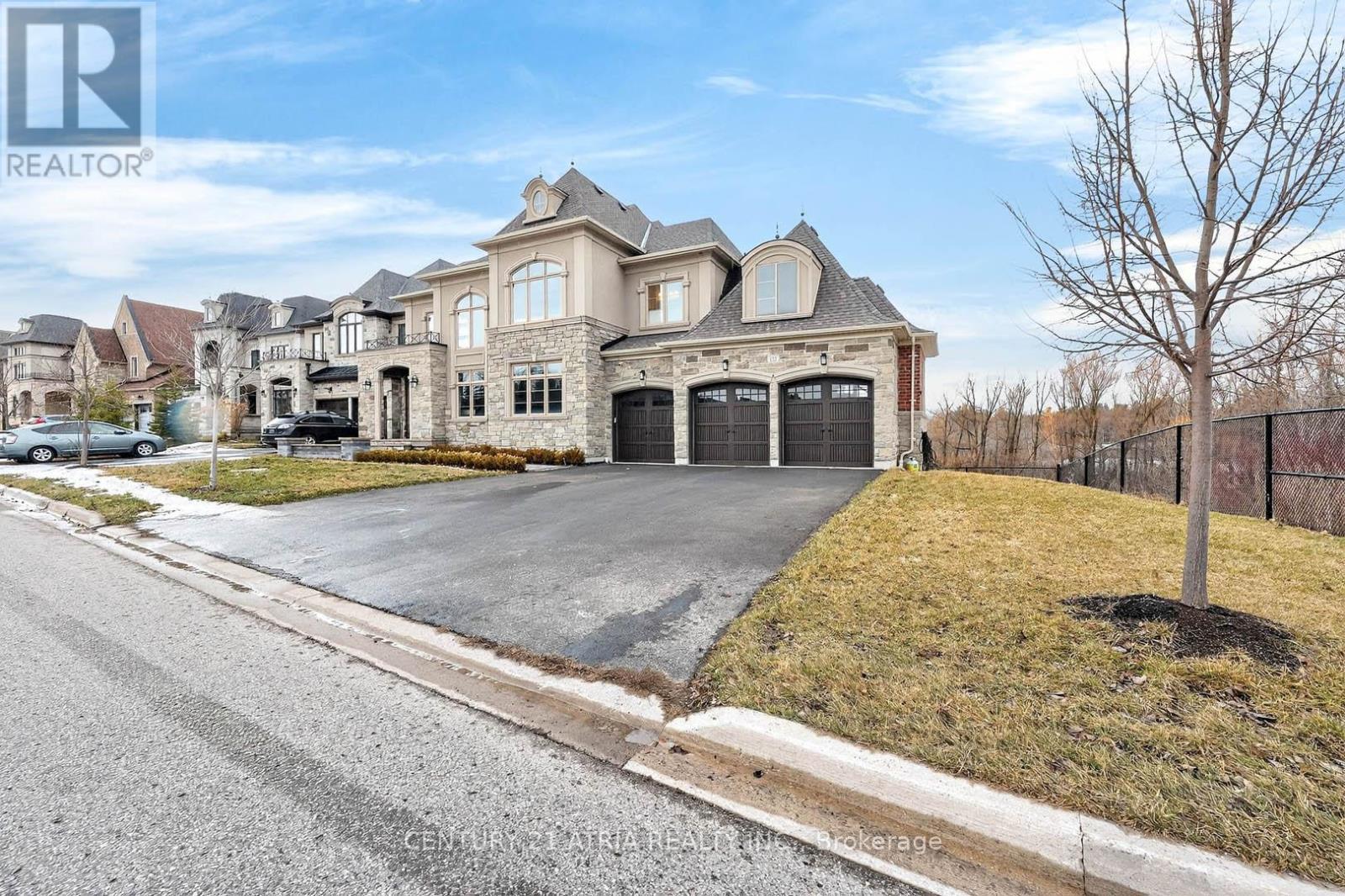 122 Burns Boulevard, King, ON - Outdoor