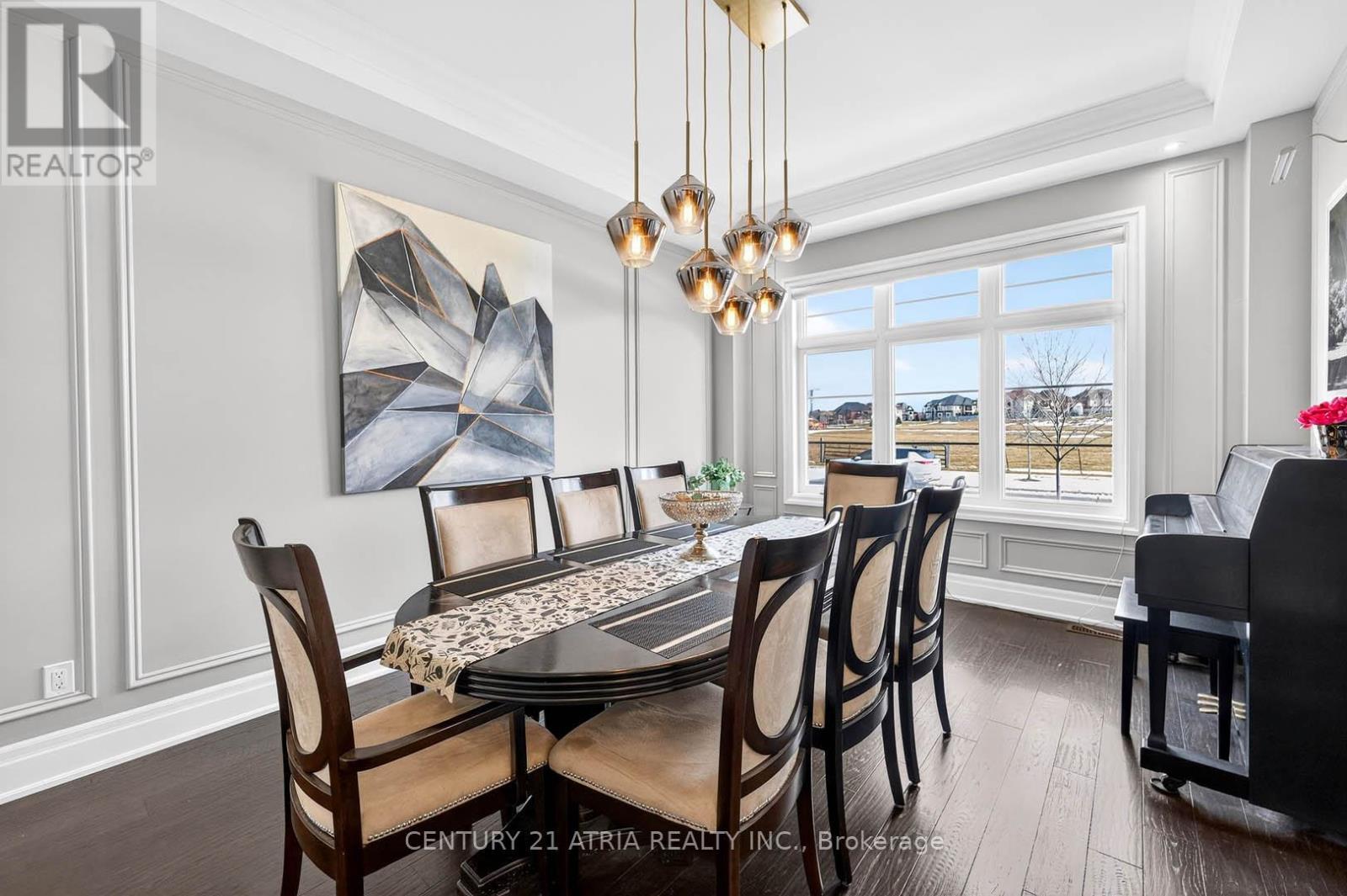 122 Burns Boulevard, King, ON - Indoor Photo Showing Dining Room
