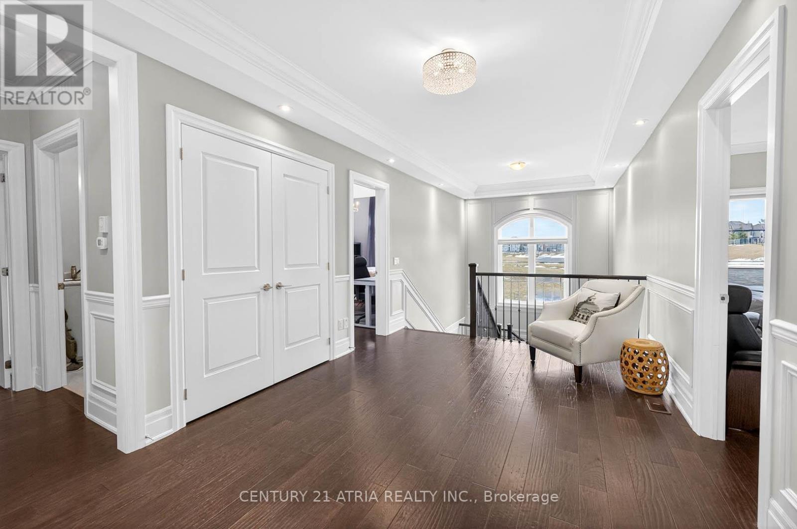 122 Burns Boulevard, King, ON - Indoor Photo Showing Other Room