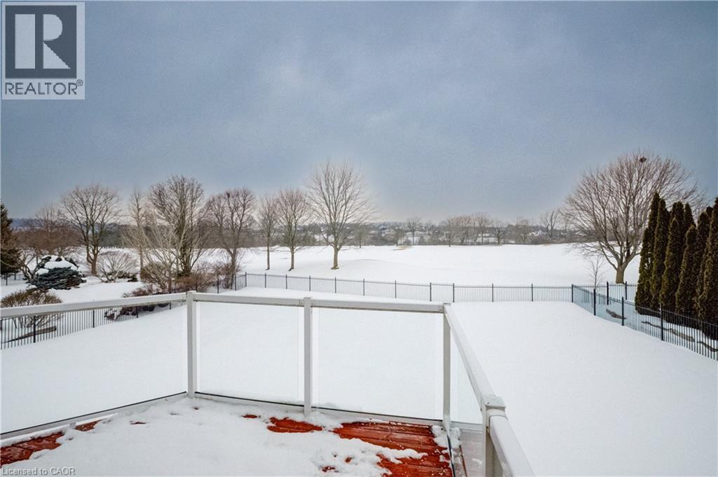 38 Deer Ridge Crescent, Kitchener, ON - Outdoor