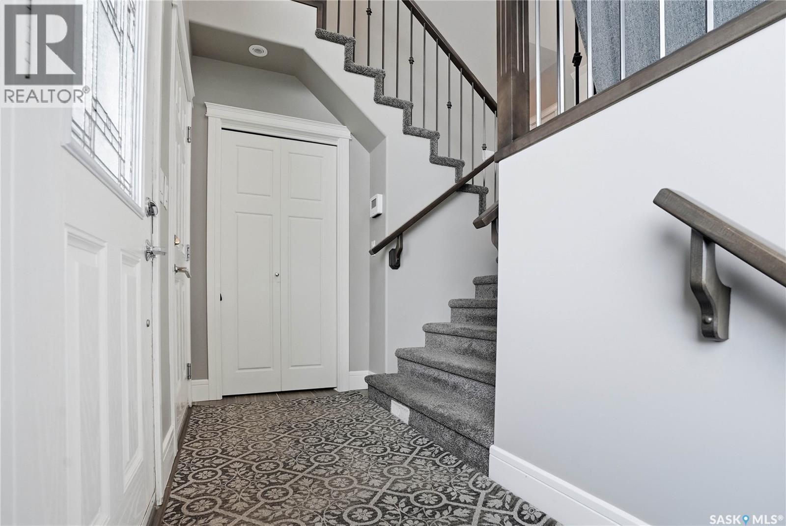 504 Snead Lane, Warman, SK - Indoor Photo Showing Other Room