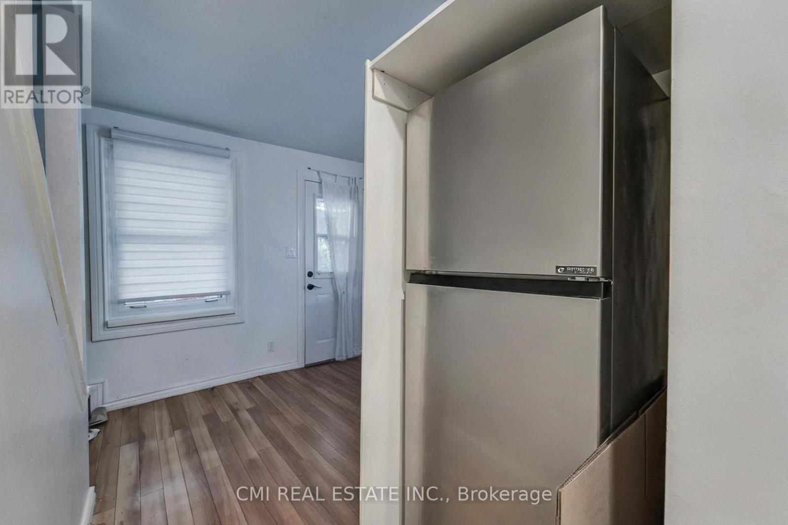 95 Adeline Street, Ottawa, ON - Indoor Photo Showing Other Room