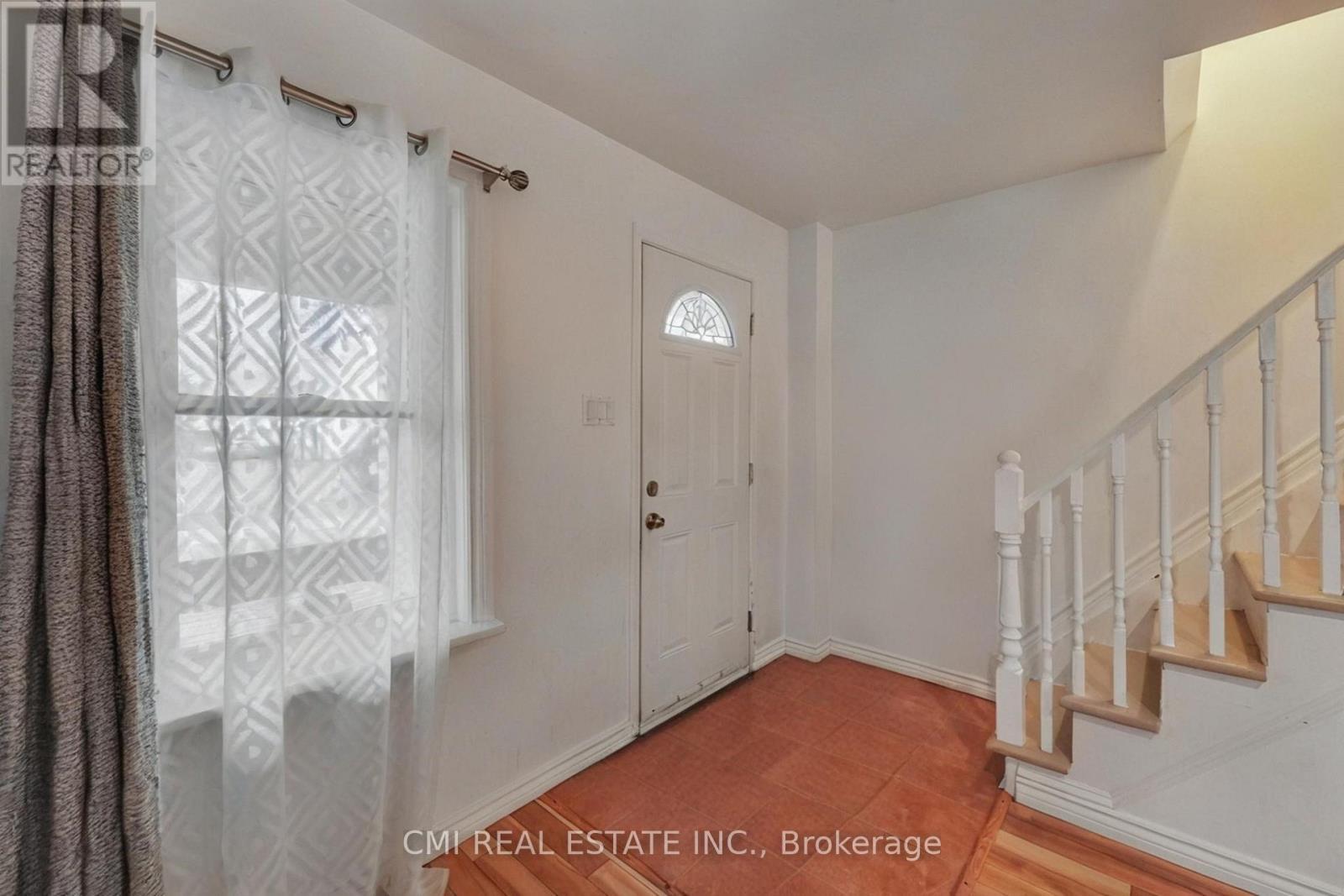 95 Adeline Street, Ottawa, ON - Indoor Photo Showing Other Room