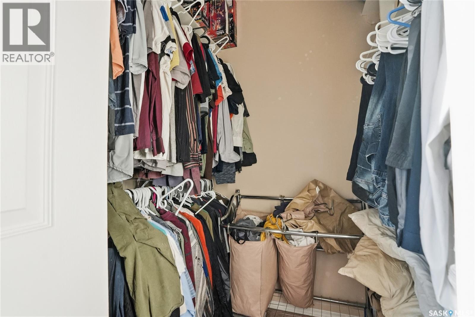 3 802 K Avenue N, Saskatoon, SK - Indoor With Storage