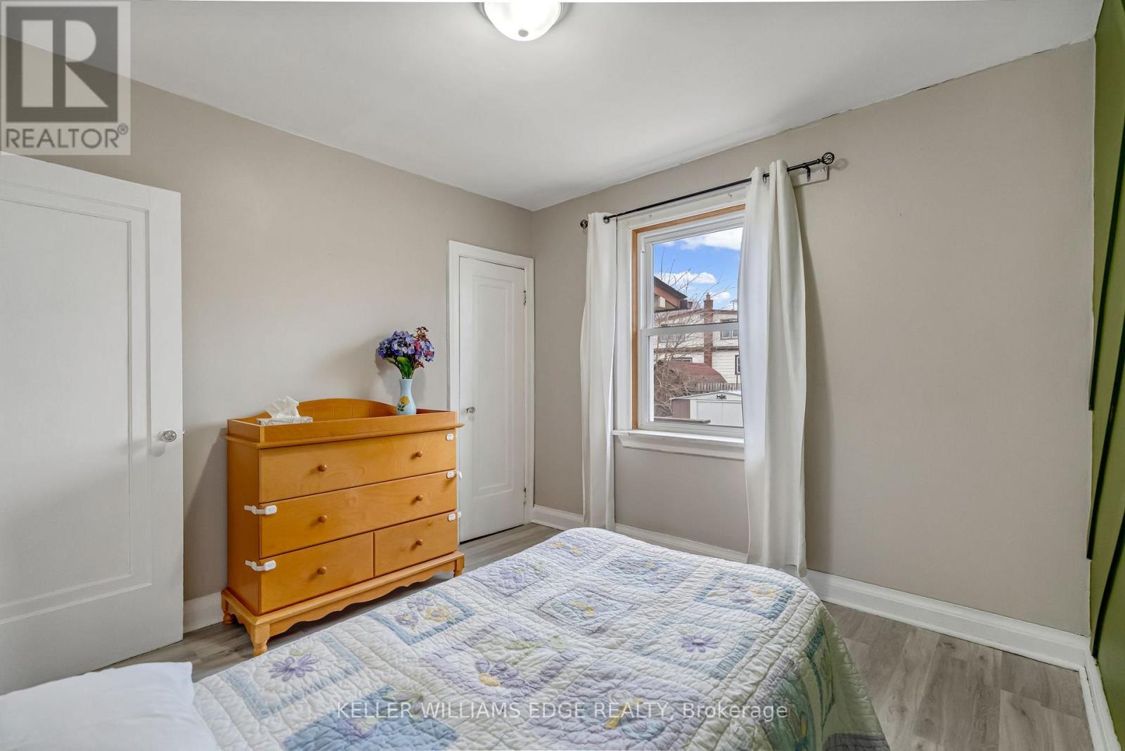 165 Rosewood Road, Hamilton, ON - Indoor Photo Showing Bedroom