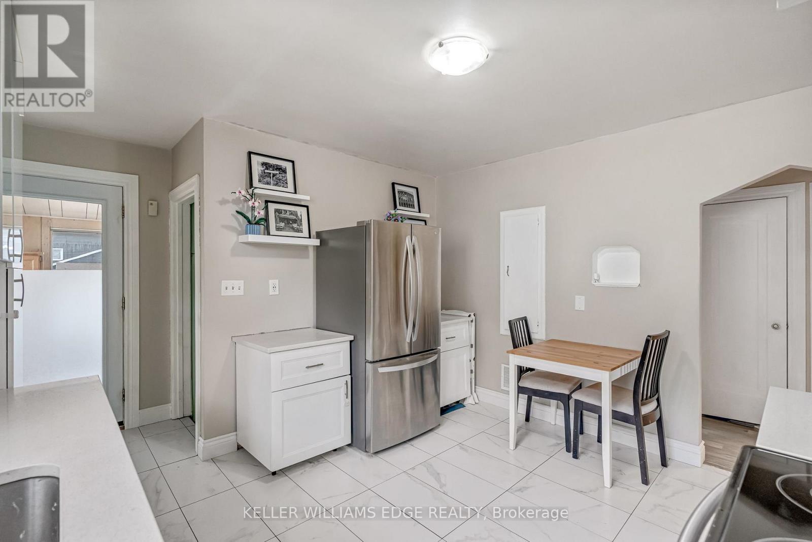 165 Rosewood Road, Hamilton, ON - Indoor