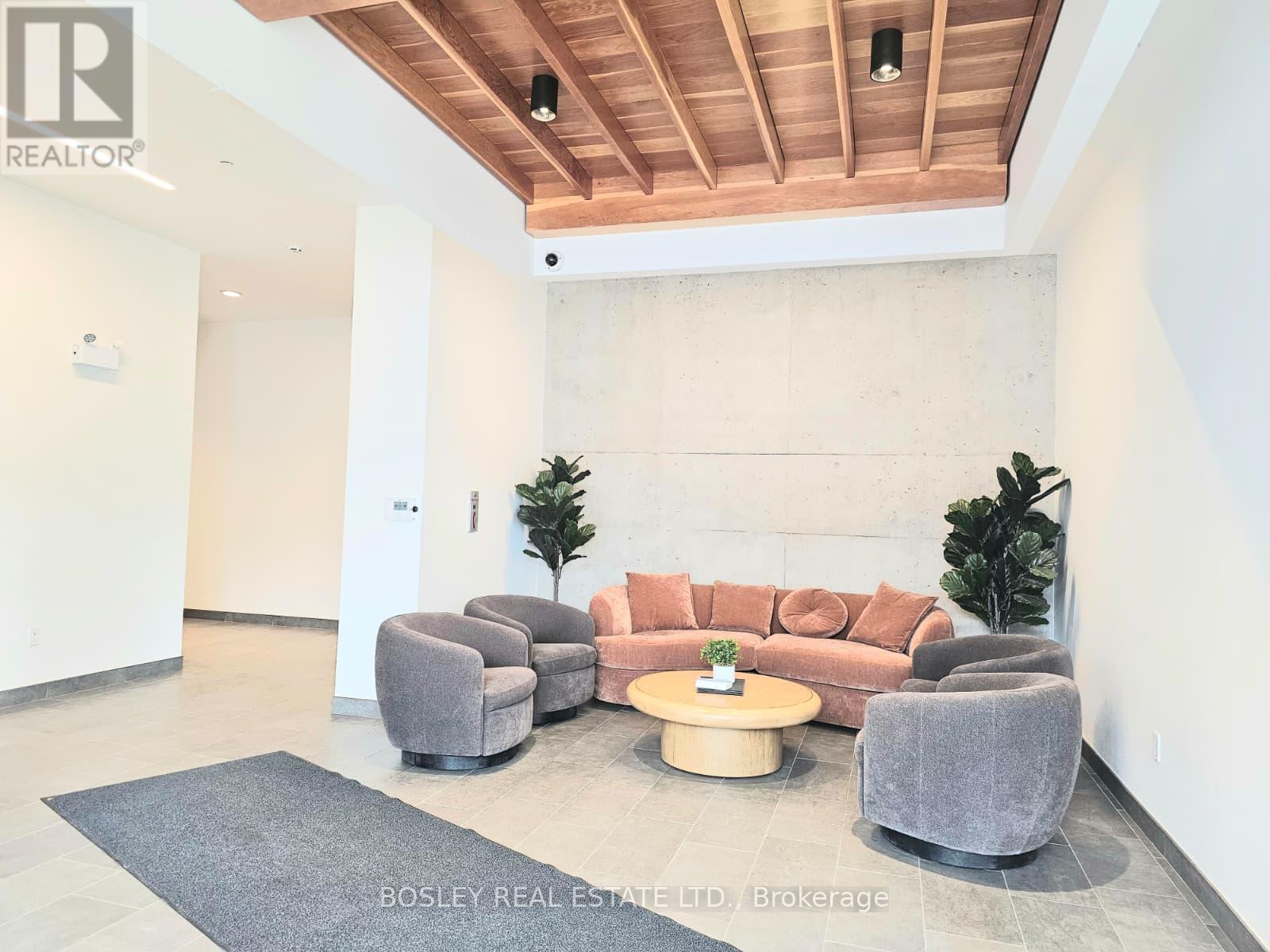 411 - 312 Erb Street, Waterloo, ON - Indoor