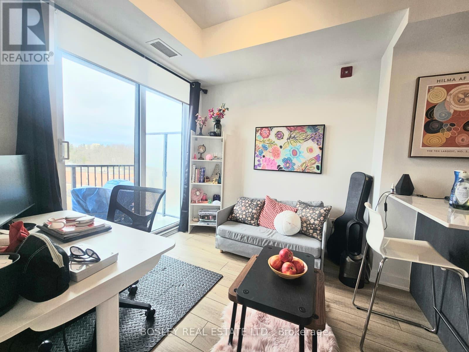 411 - 312 Erb Street, Waterloo, ON - Indoor