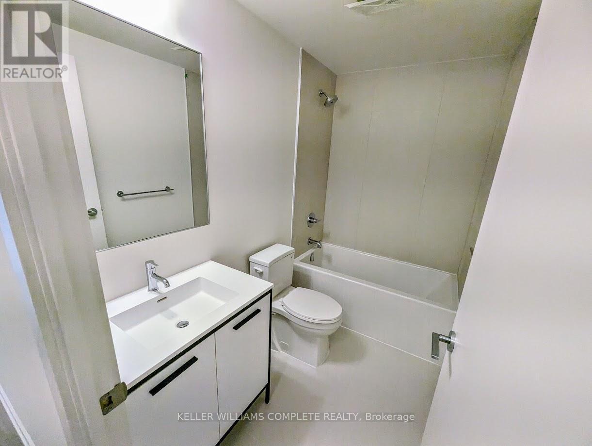1311 - 385 Winston Road, Grimsby, ON - Indoor Photo Showing Bathroom