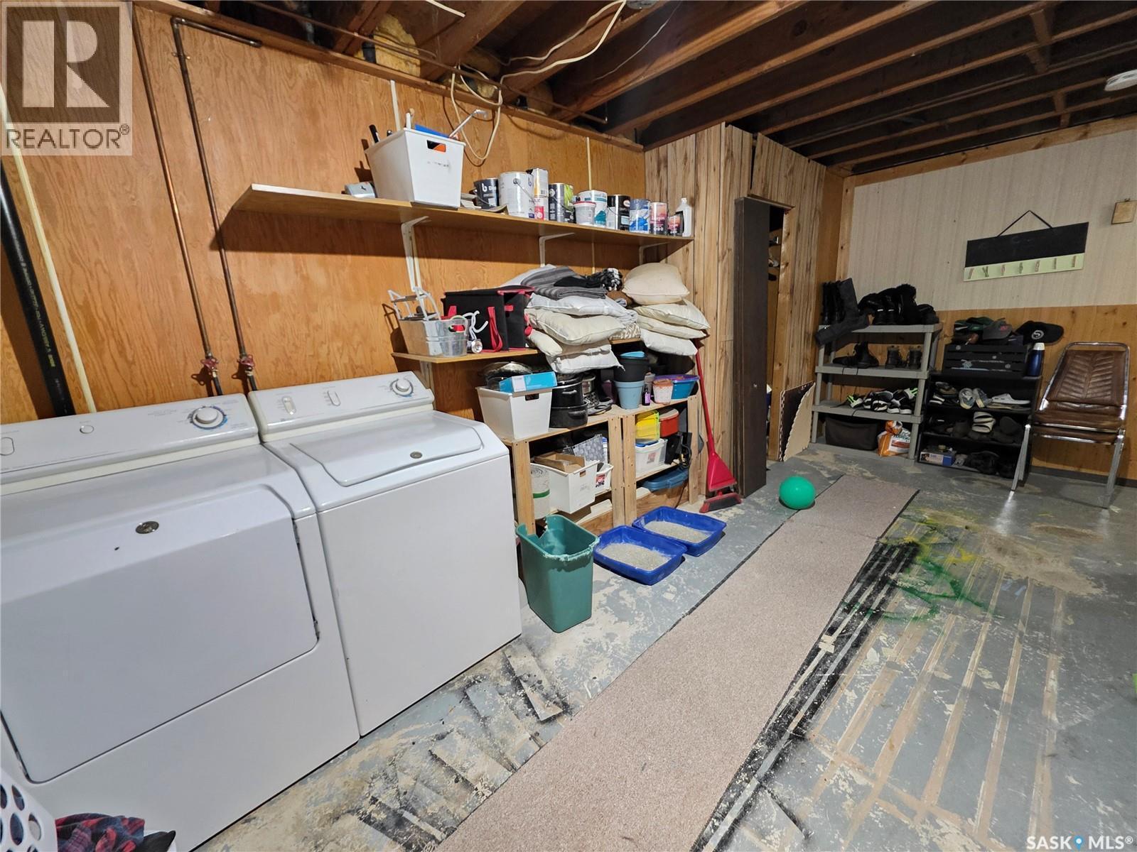 520 Dennis Street, Herbert, SK - Indoor Photo Showing Basement