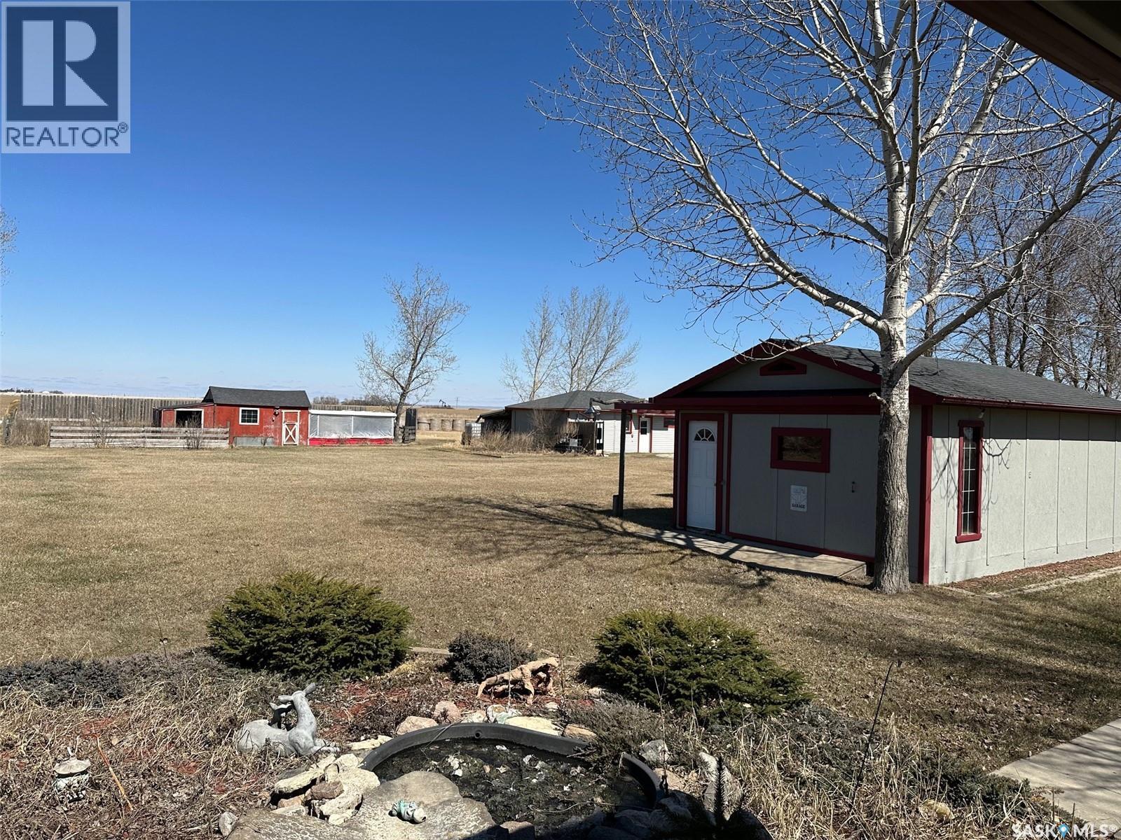 Bell Acreage, Benson Rm No. 35, SK - Outdoor