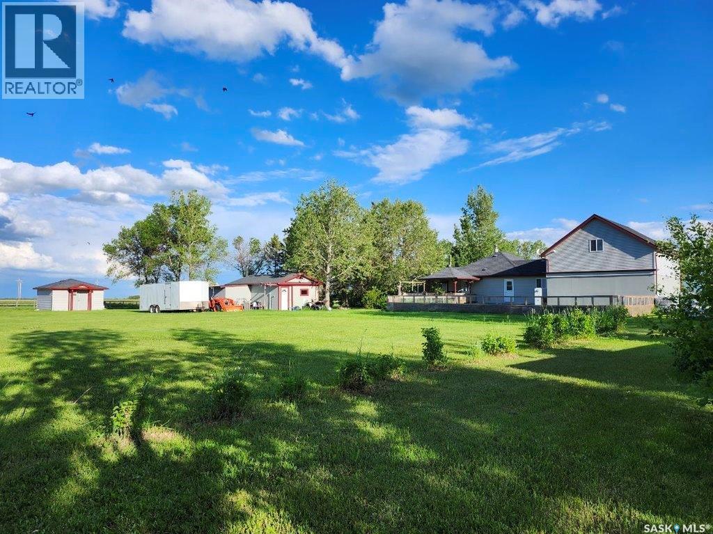 Bell Acreage, Benson Rm No. 35, SK - Outdoor