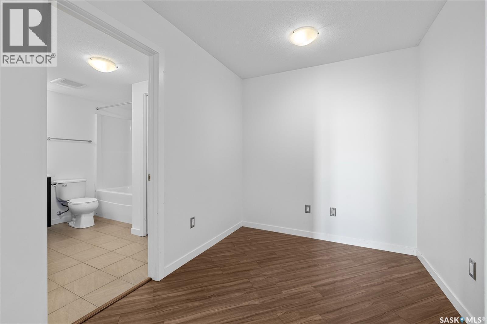 1414 5500 Mitchinson Way, Regina, SK - Indoor Photo Showing Other Room