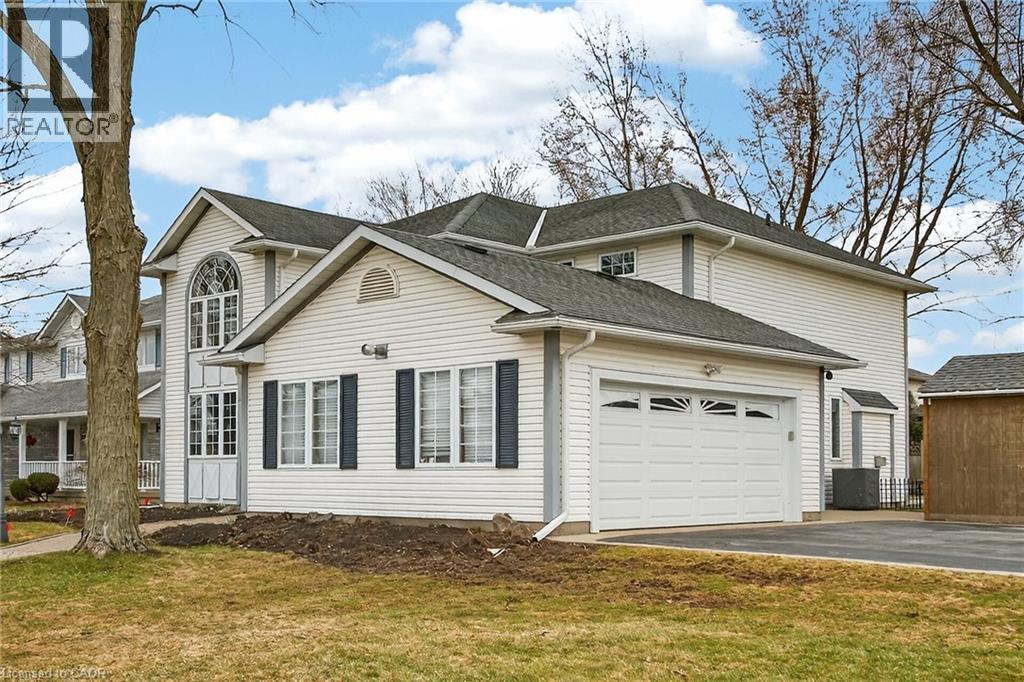 60 Highland Boulevard, Caledonia, ON - Outdoor With Facade