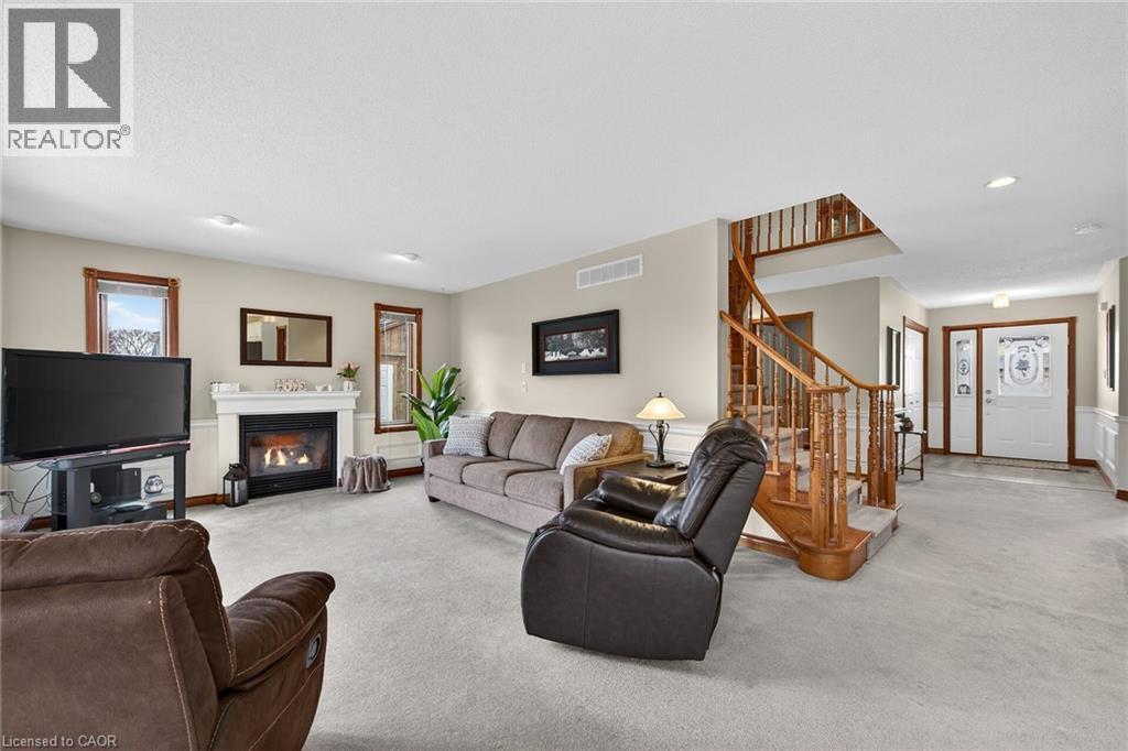 60 Highland Boulevard, Caledonia, ON - Indoor Photo Showing Other Room With Fireplace