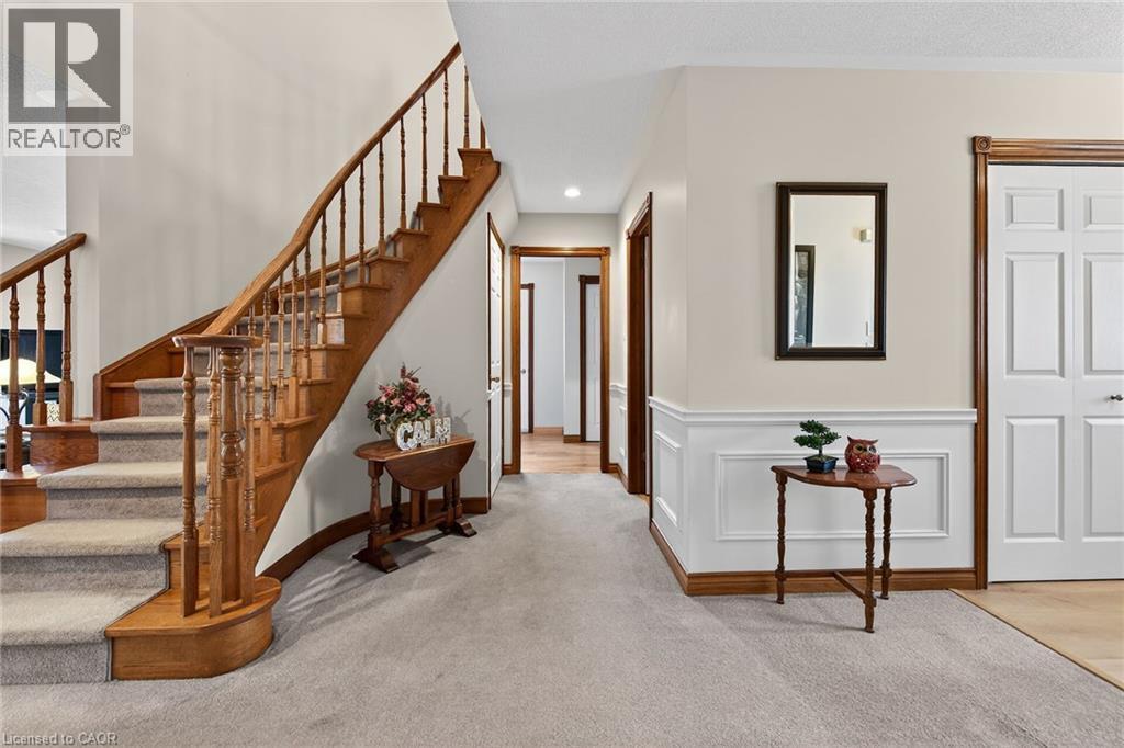 60 Highland Boulevard, Caledonia, ON - Indoor Photo Showing Other Room