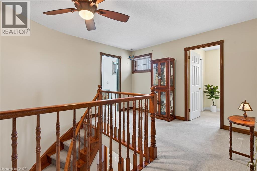 60 Highland Boulevard, Caledonia, ON - Indoor Photo Showing Other Room