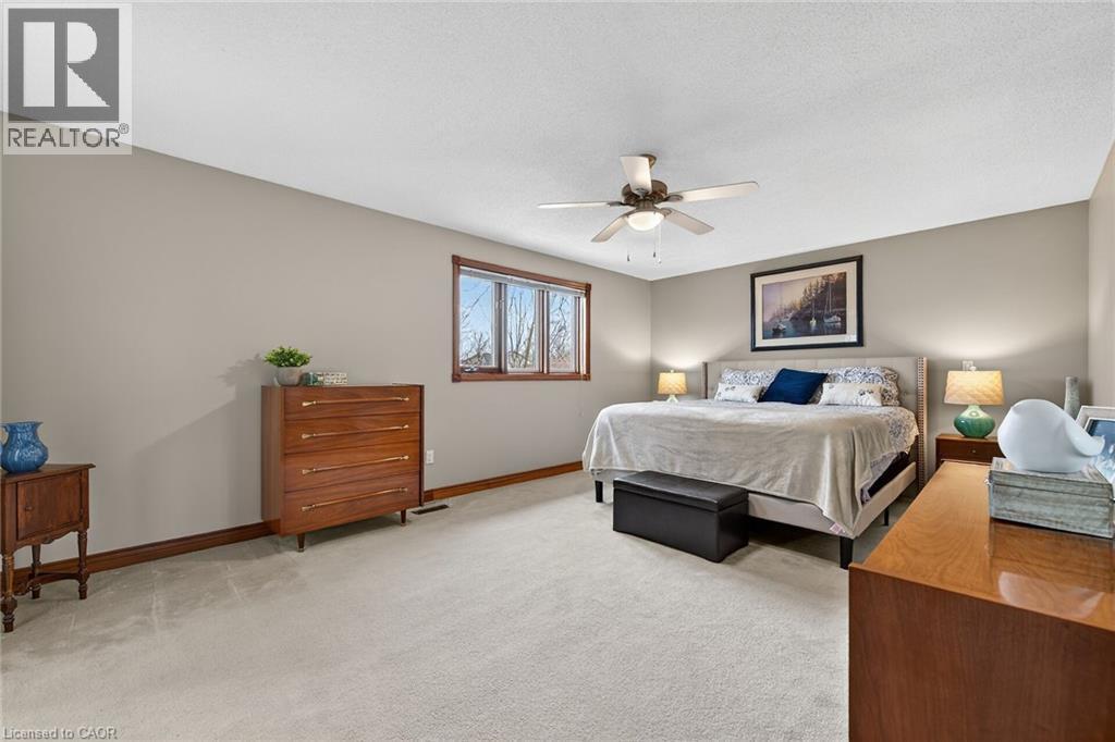 60 Highland Boulevard, Caledonia, ON - Indoor Photo Showing Bedroom