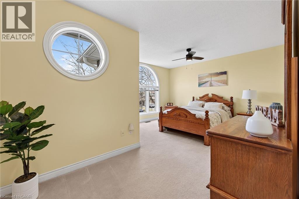 60 Highland Boulevard, Caledonia, ON - Indoor Photo Showing Bedroom