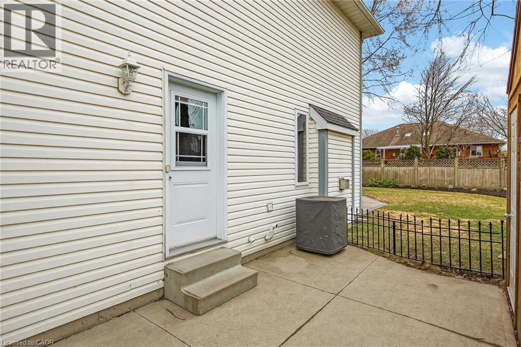 60 Highland Boulevard, Caledonia, ON - Outdoor With Exterior