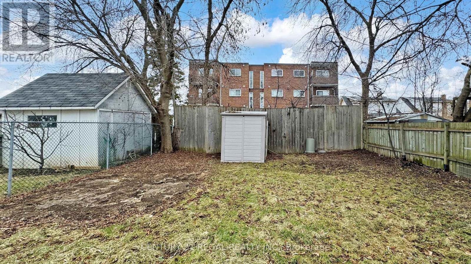 55 Montrave Avenue, Oshawa, ON - Outdoor