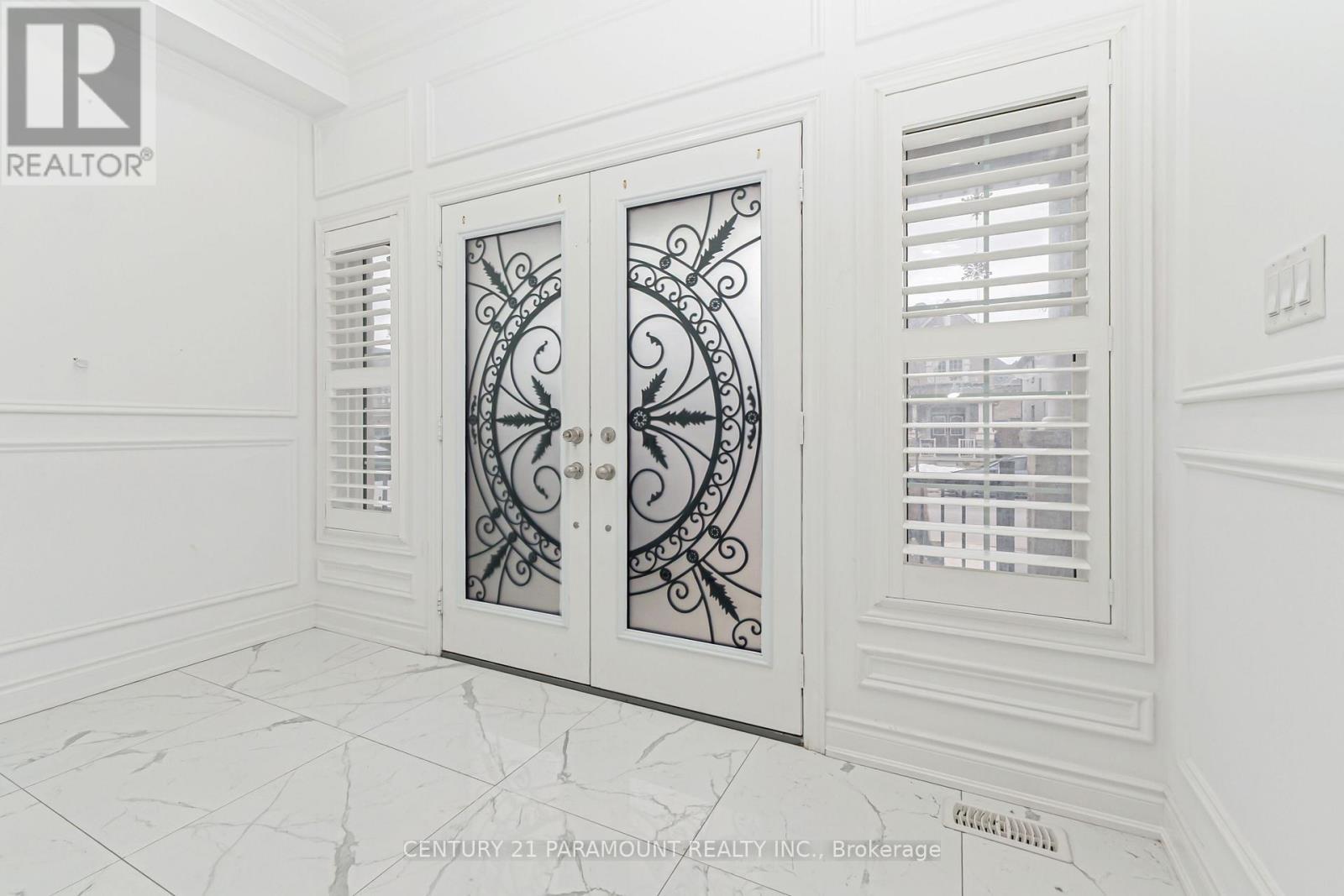 28 Clockwork Drive, Brampton, ON - Indoor Photo Showing Other Room