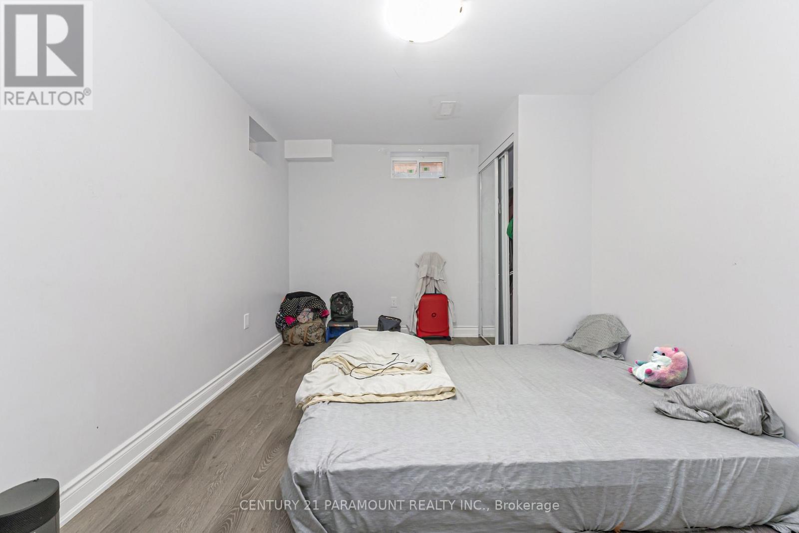 28 Clockwork Drive, Brampton, ON - Indoor Photo Showing Bedroom
