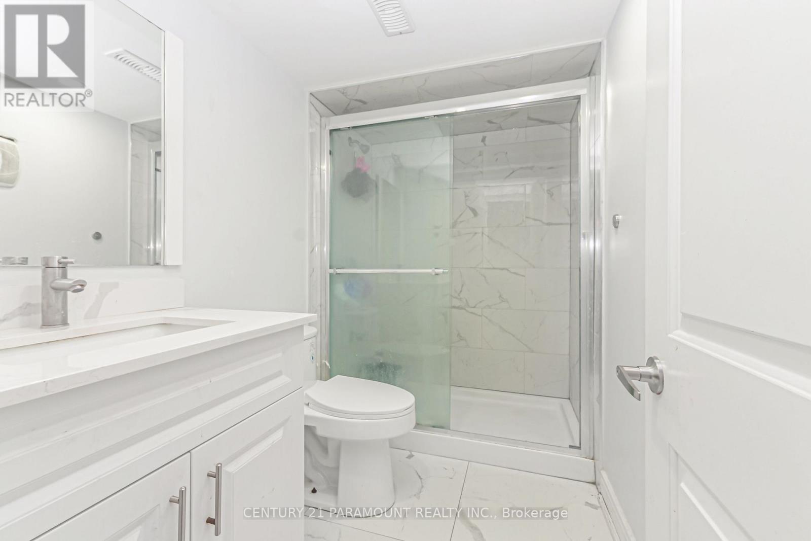 28 Clockwork Drive, Brampton, ON - Indoor Photo Showing Bathroom