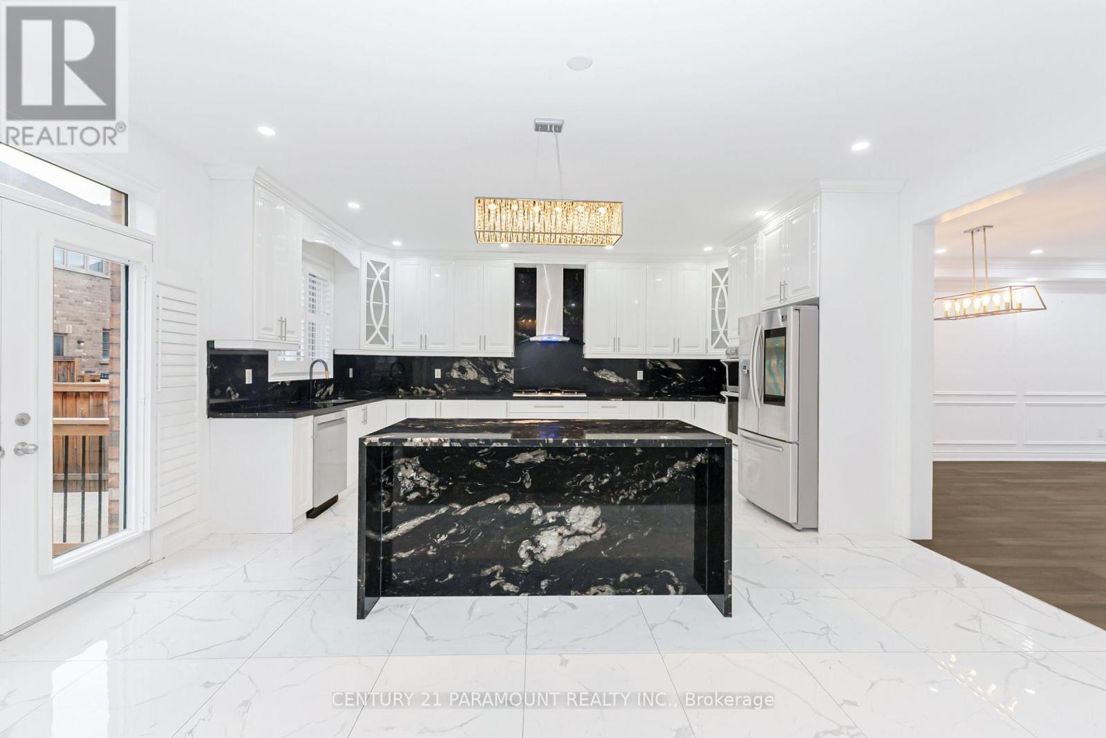 28 Clockwork Drive, Brampton, ON - Indoor