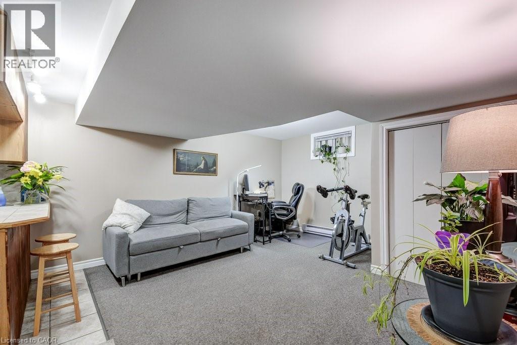 624 Brighton Avenue, Hamilton, ON - Indoor