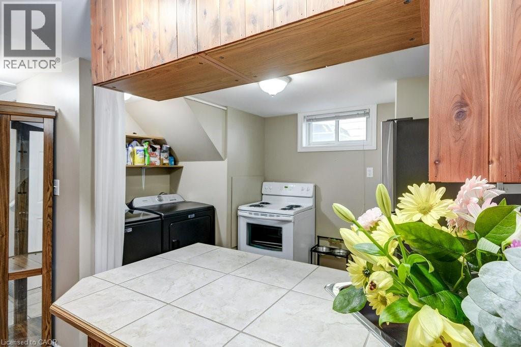 624 Brighton Avenue, Hamilton, ON - Indoor