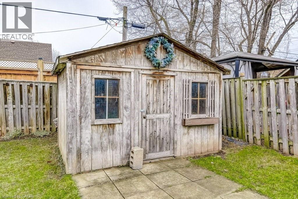 624 Brighton Avenue, Hamilton, ON - Outdoor