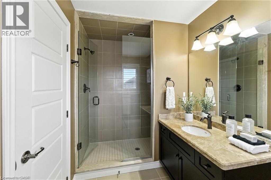 100 Fall Fair Way, Binbrook, ON - Indoor Photo Showing Bathroom