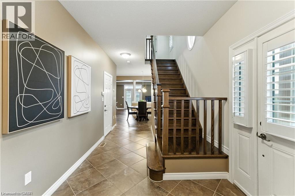 100 Fall Fair Way, Binbrook, ON - Indoor Photo Showing Other Room