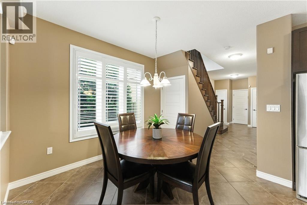 100 Fall Fair Way, Binbrook, ON - Indoor Photo Showing Dining Room