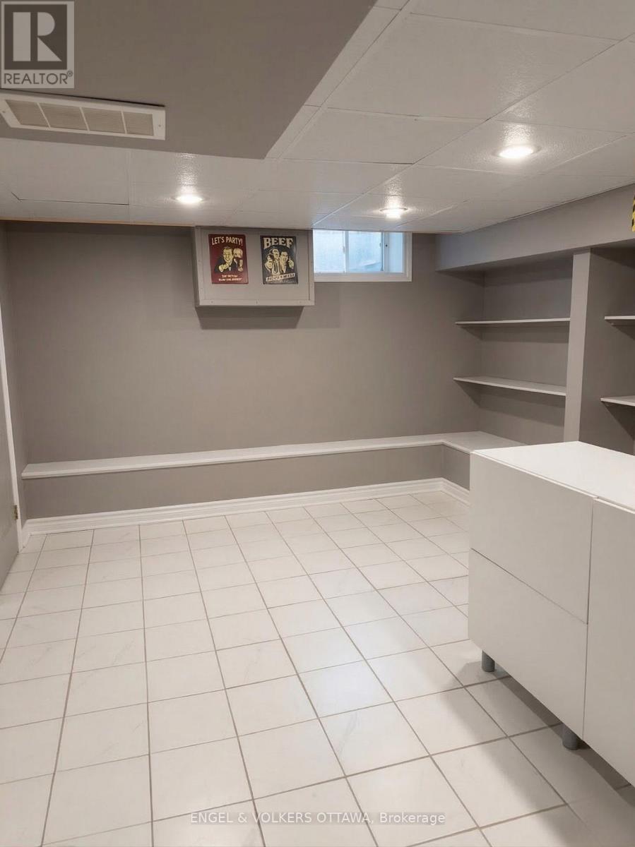 330 Fifth Avenue, Ottawa, ON - Indoor Photo Showing Basement