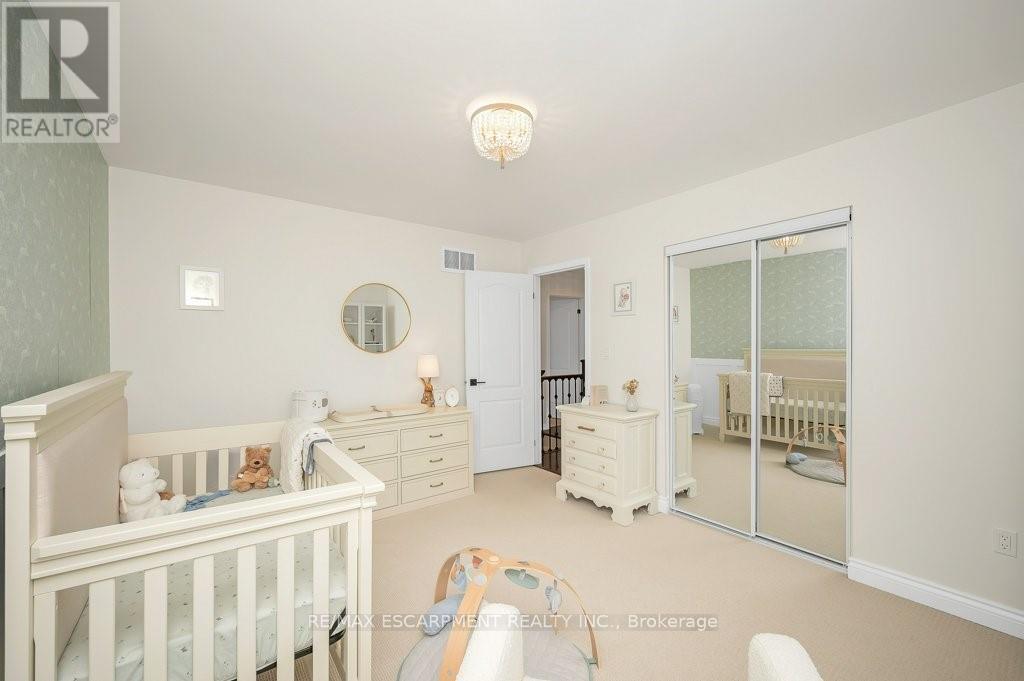 3140 Edgar Avenue, Burlington, ON - Indoor Photo Showing Laundry Room
