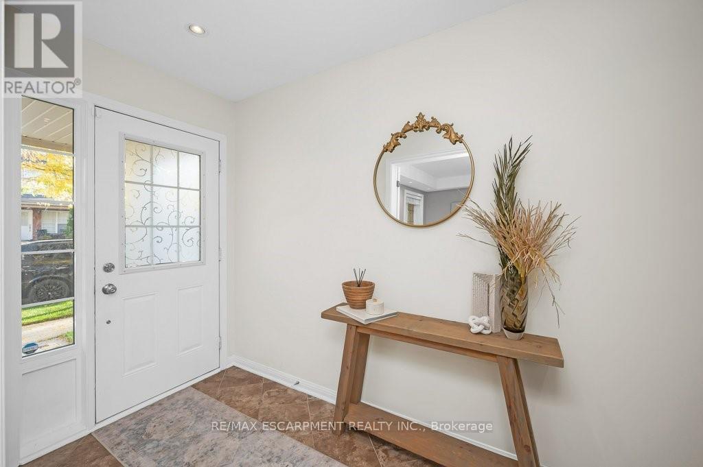 3140 Edgar Avenue, Burlington, ON - Indoor Photo Showing Other Room