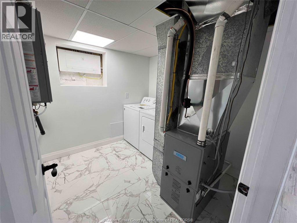 511 Gauthier Drive, Tecumseh, ON - Indoor Photo Showing Other Room