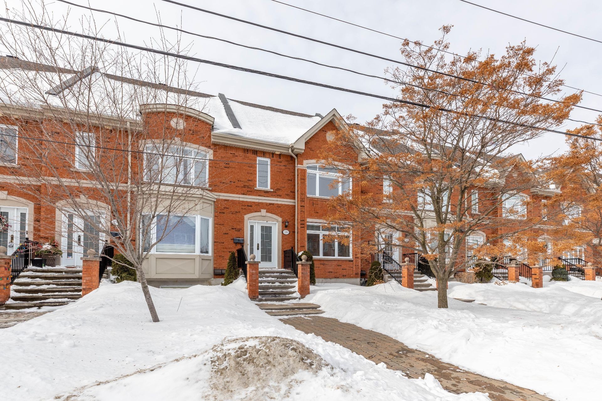 Front of Structure - 136 Av. Alston, Pointe-Claire, QC - Outdoor With Facade