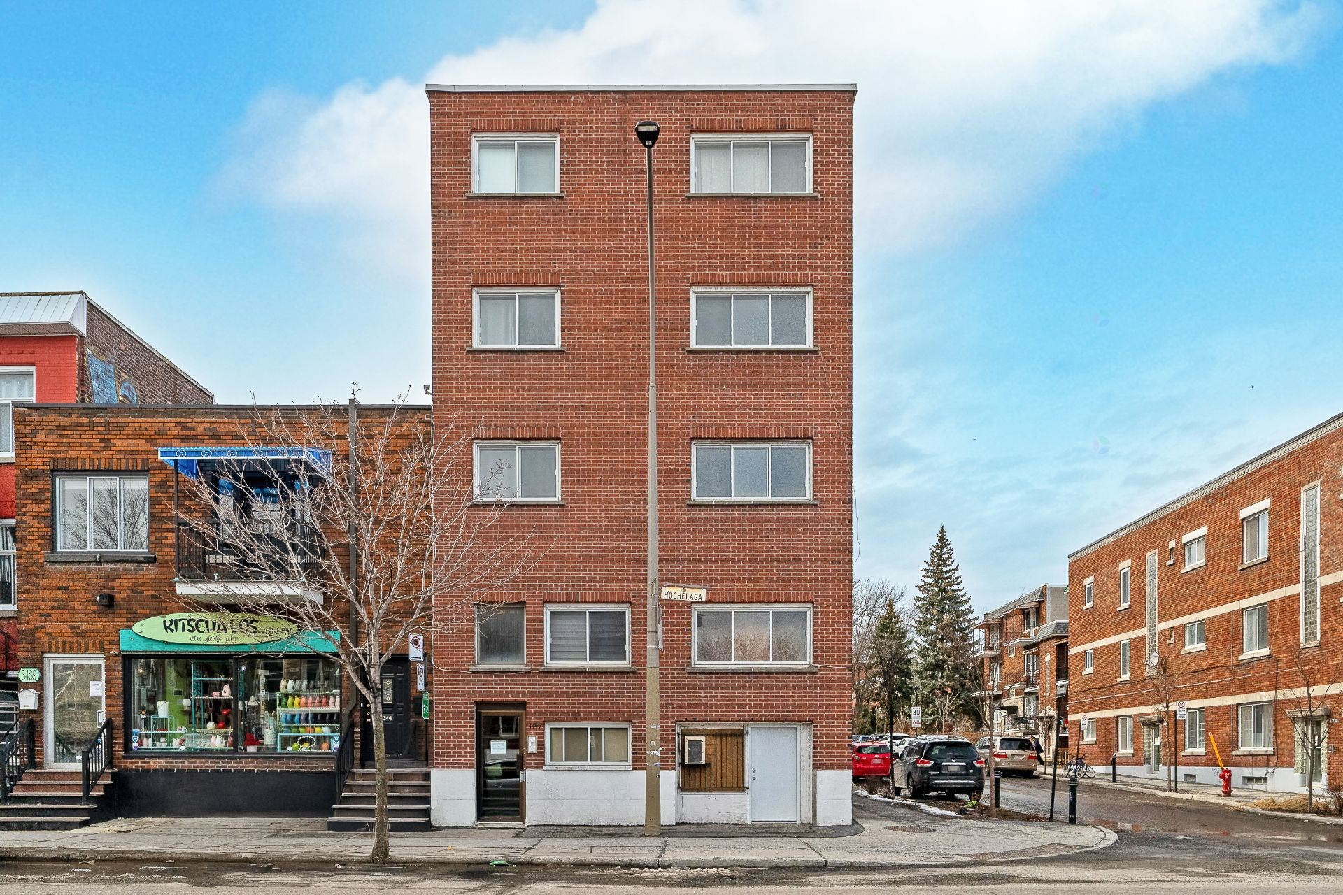 Front of Structure - 2-3445 Rue Hochelaga, Montréal (Mercier/Hochelaga-Maisonneuve), QC - Outdoor