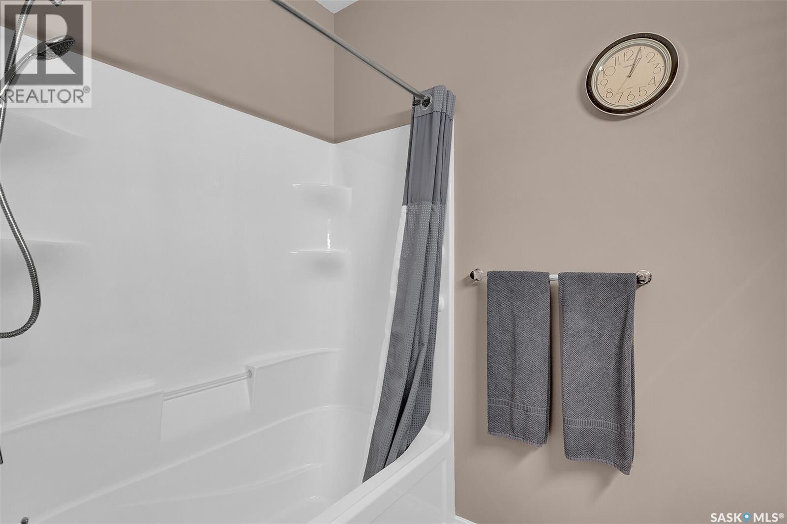 5117 Watson Way, Regina, SK - Indoor Photo Showing Bathroom